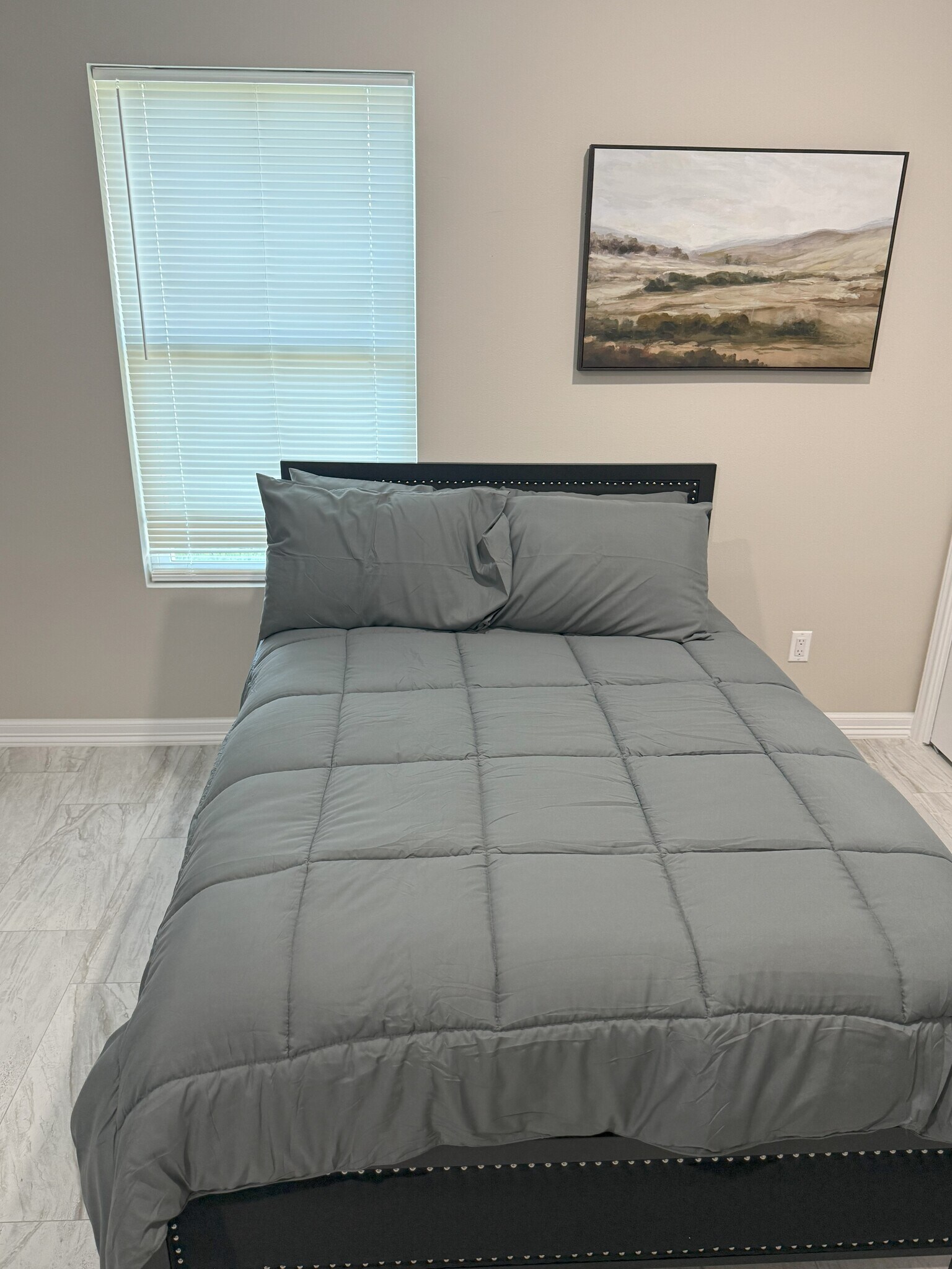 Full Size Bed - 5712 Abbey Ct