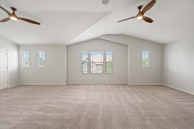 Building Photo - 15 Stone Terrace Dr