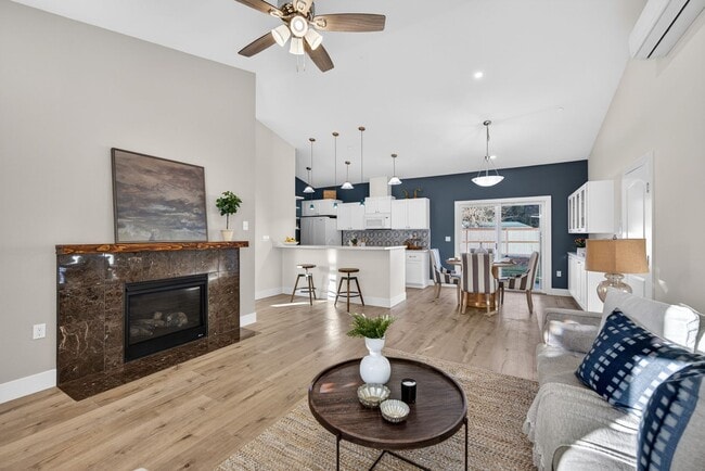 Building Photo - Brand New Construction 3 Bedroom Home Available Now