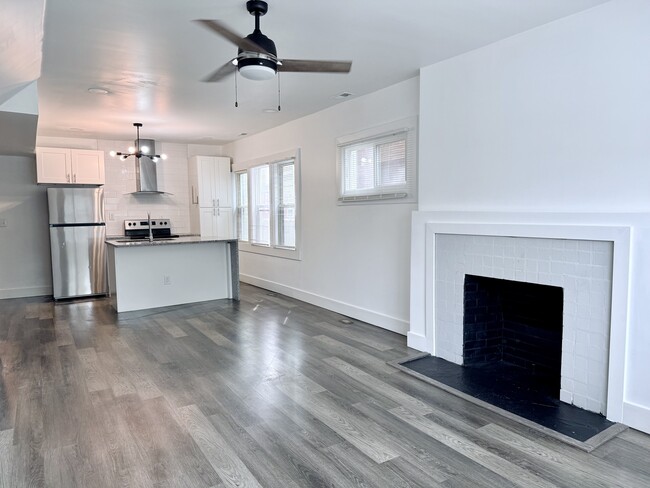 Building Photo - 954 S Ohio Ave