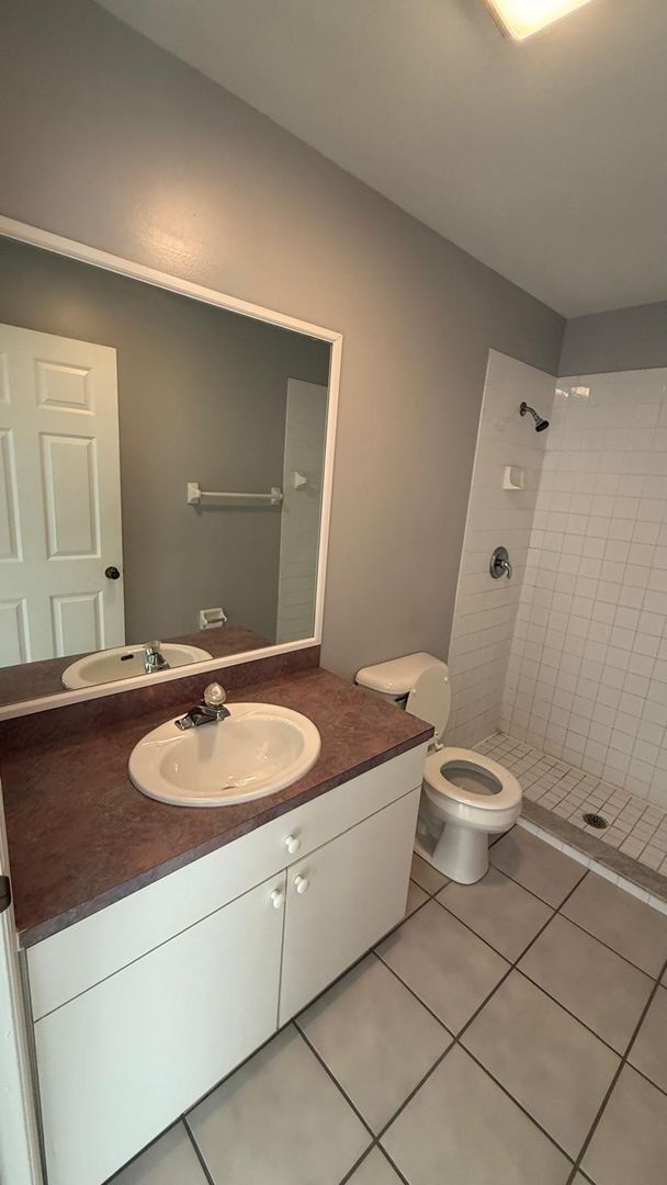 Building Photo - Unit 1 @1407 SE 24TH AVE