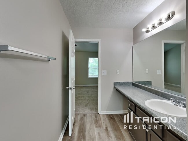 Building Photo - 2121 Serenity Dr NW