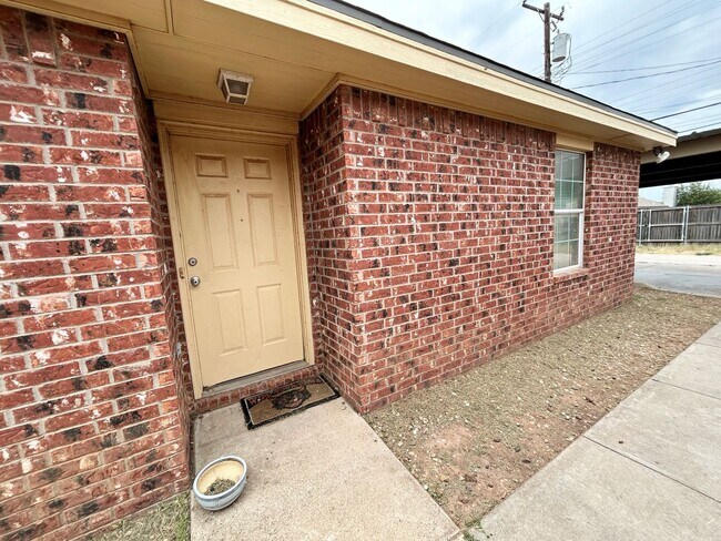 Primary Photo - 1106 82nd St