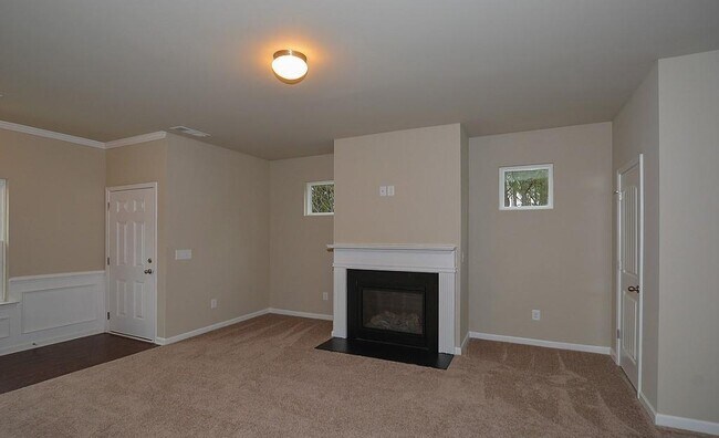 Building Photo - 313 Woodson Way