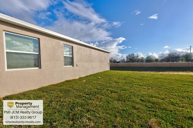 Building Photo - 1259 Lassen St