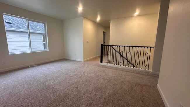 Building Photo - 4993 88th Dr NE