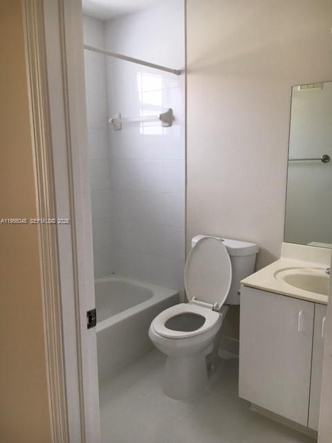 Building Photo - 7095 NW 173rd Dr