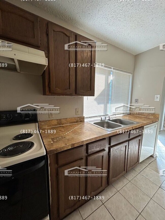 Building Photo - 3/2 in Arlington, Available Now!