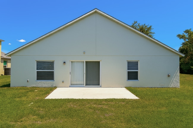 Building Photo - Beautiful 4Bed/ 2Bath Home in Doral Pointe - Kissimmee!!!