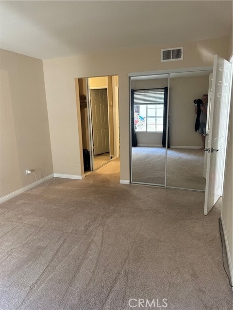 Building Photo - 5530 Owensmouth Ave