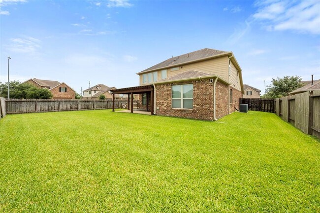 Building Photo - 102 Blossom Terrace Ln
