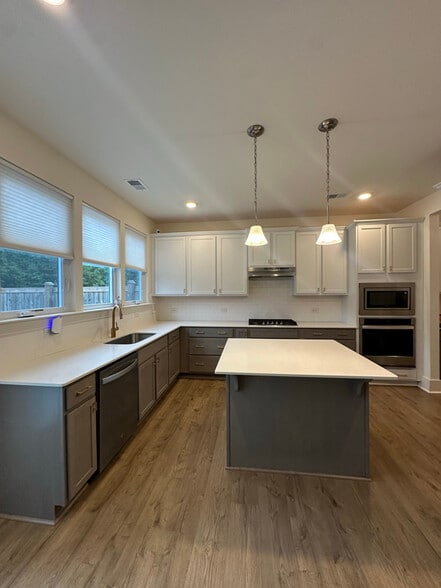 Building Photo - 1539 Homecoming Blvd