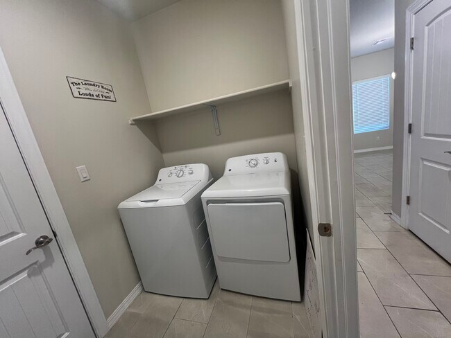 Building Photo - 6954 Santa Marta St