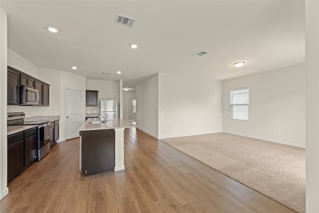 Building Photo - 10072 Pappas Dr