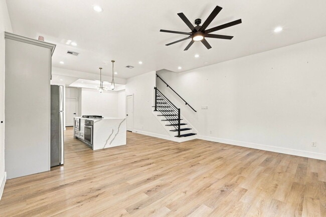 Building Photo - 4217 Hare St