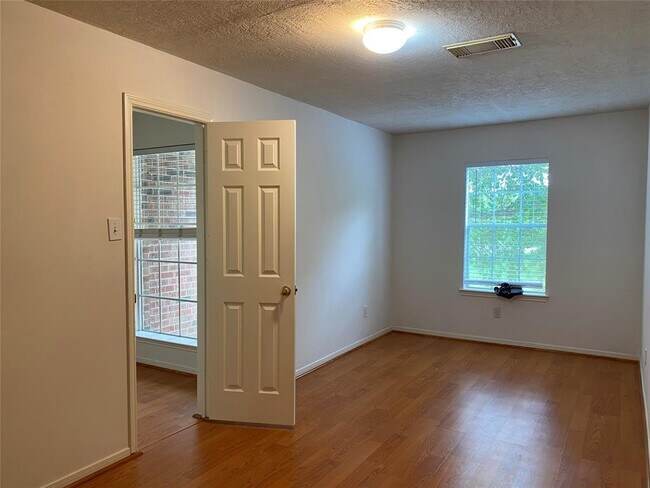 Building Photo - 6403 Portuguese Bend Dr