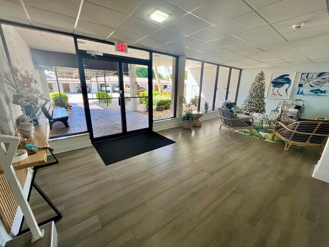 Building Photo - 3490 N Key Dr