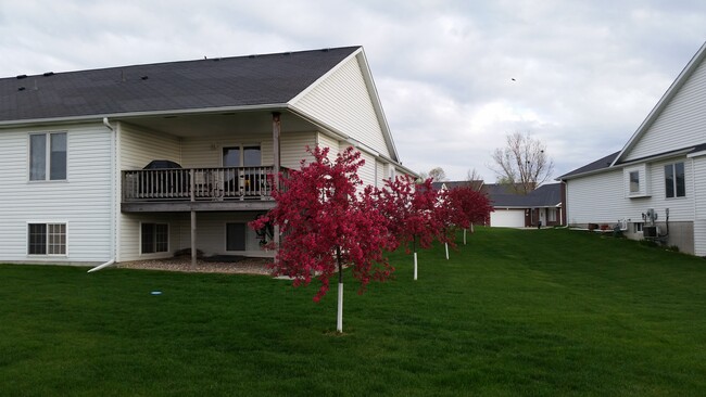 Rear view with dock, walks down to back yard - 2804 Porter Ridge Rd