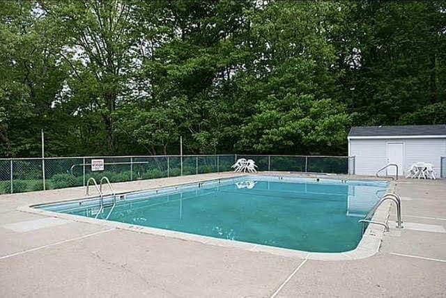 Building Photo - 504 Timber Ln