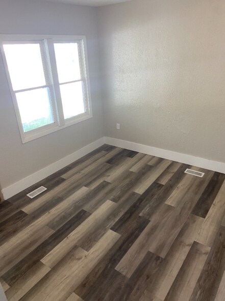 Building Photo - 531 S Meridian St