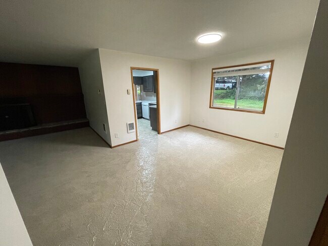 Building Photo - 72nd Ave. Property
