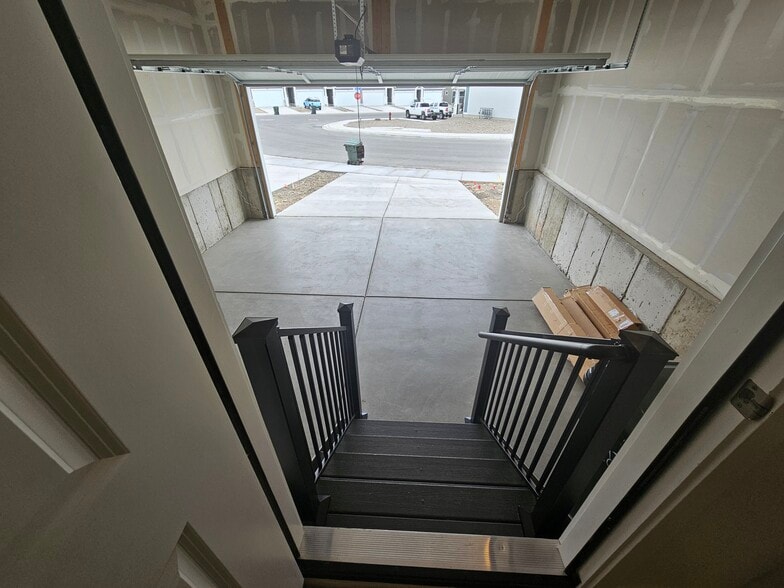 Building Photo - 1731 N Copper Canyon Dr