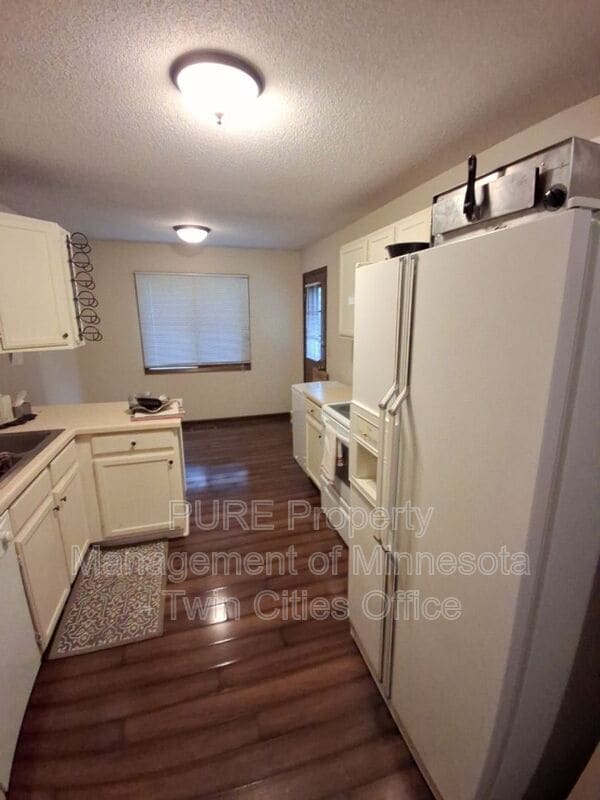 Building Photo - 5231 Balmoral Ln