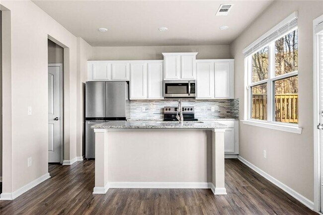 Building Photo - 217 Whitetail Cir