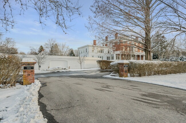 Building Photo - 9 Lyme St