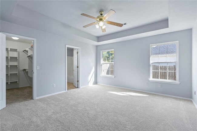 Building Photo - 607 Amanda Dr