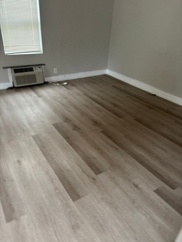 Building Photo - 1161 Lawton Dr