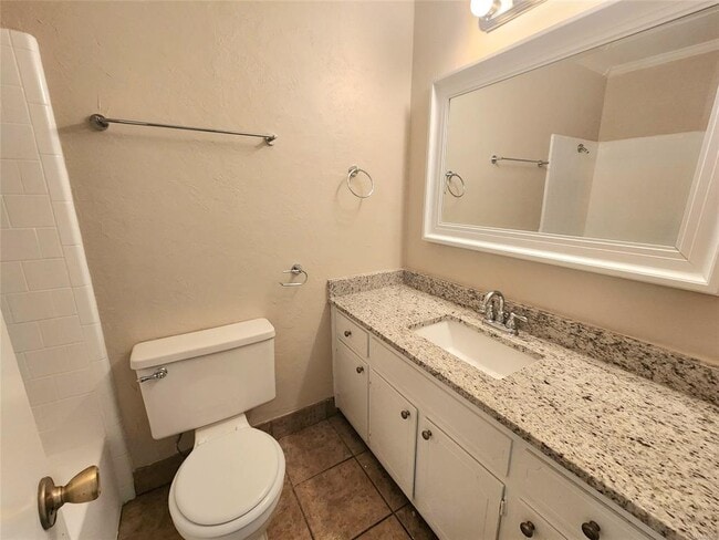 Building Photo - 649 Partridge Ln