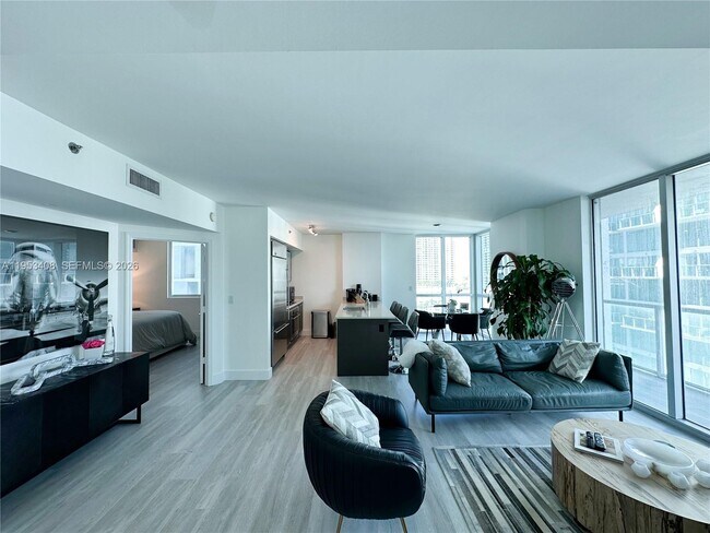 Building Photo - 55 SE 6th St