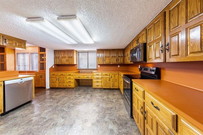 Building Photo - 8501 Fathom Cir