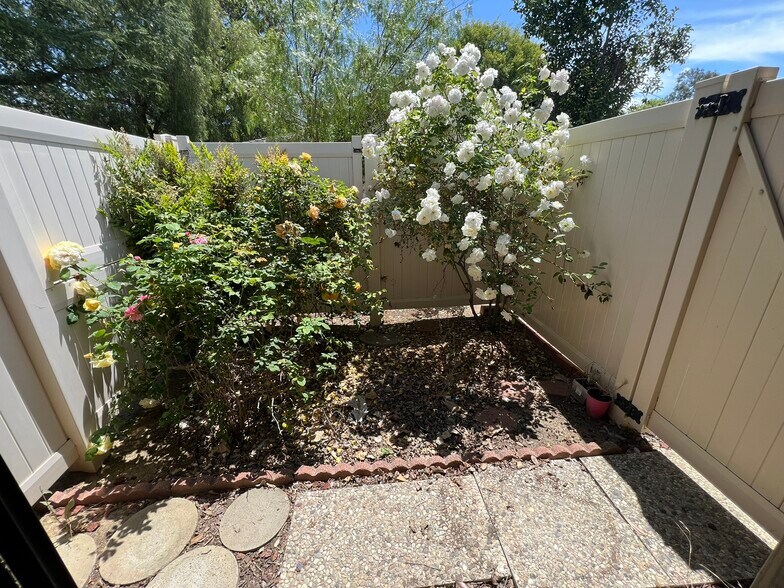 Primary Bedroom Patio - 28549 Conejo View Dr