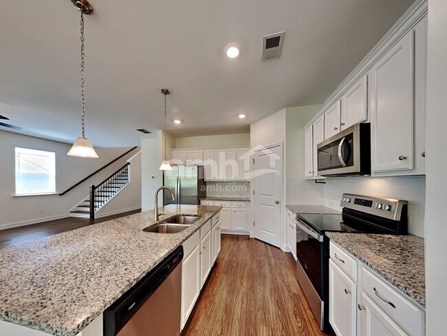 Building Photo - 248 Lake Vista Drive