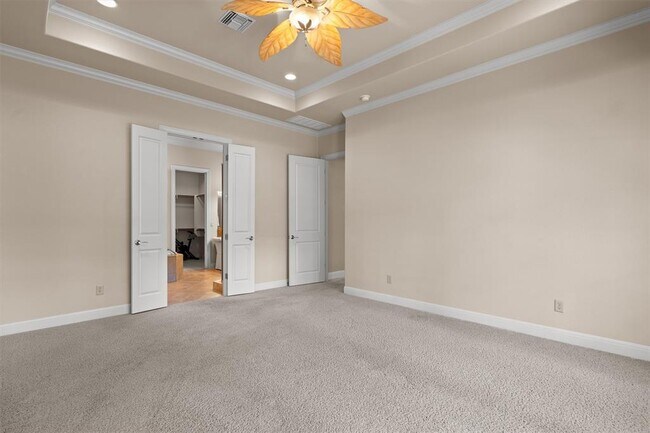 Building Photo - 17109 Northlake Hills Dr