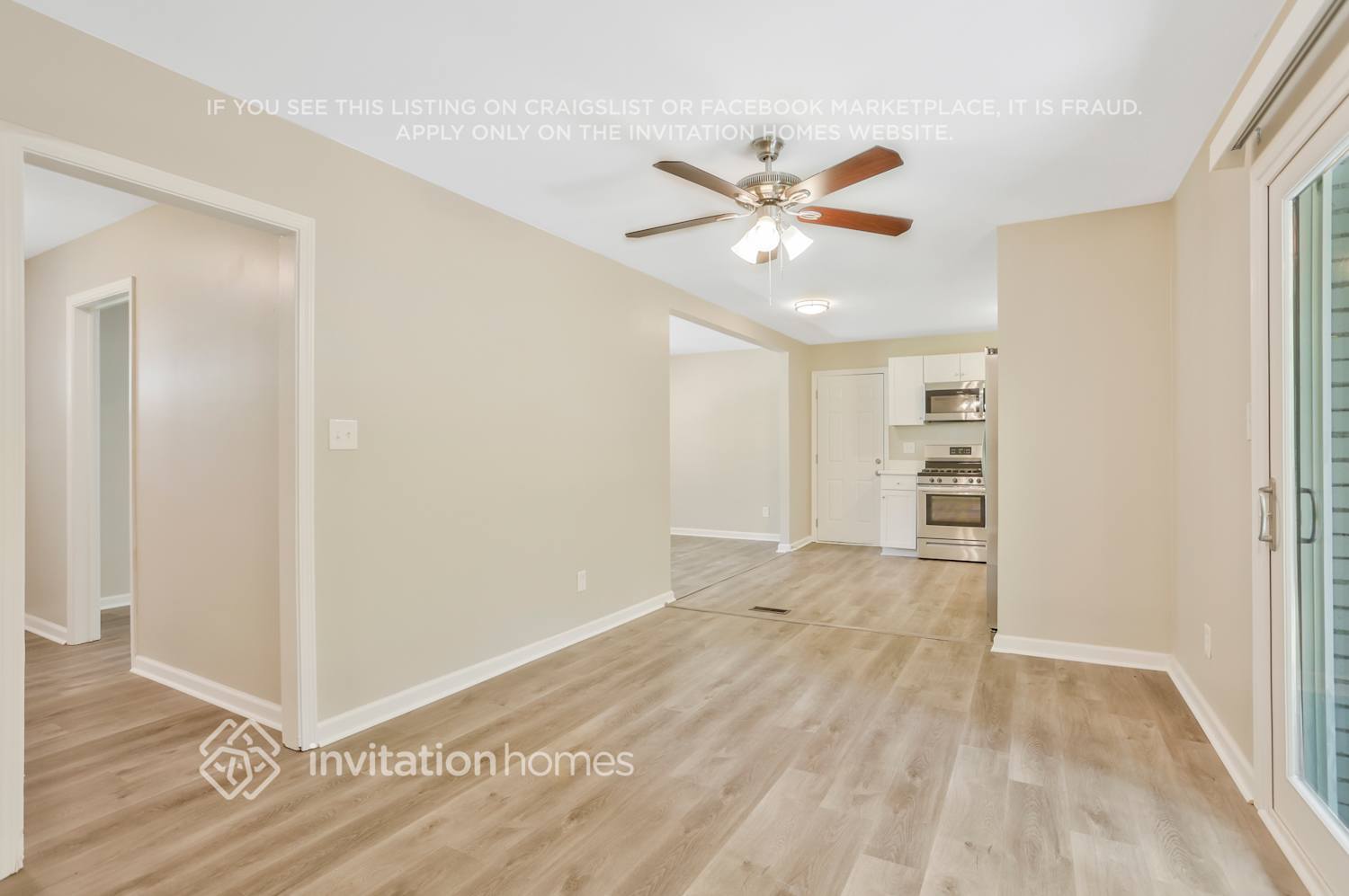 Building Photo - 2045 Devore Dr SW