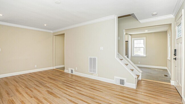 Building Photo - 2282 3rd St
