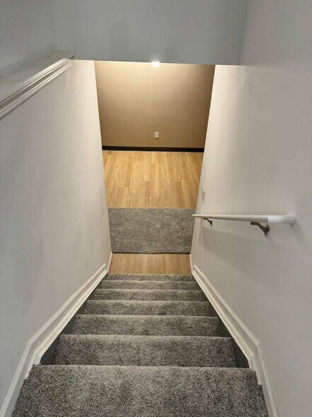 Building Photo - 23828 Pine Valley Dr