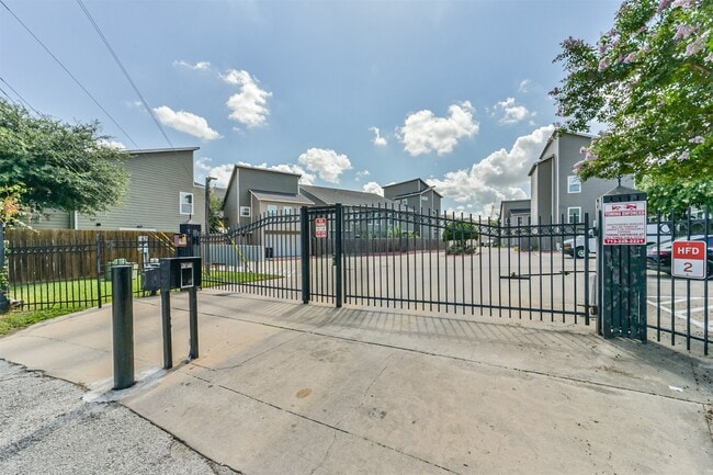 Building Photo - 5305 Avenue J