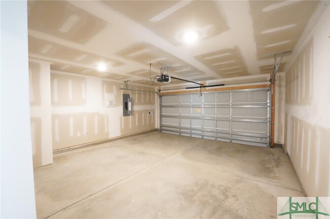 Building Photo - 481 Coconut Dr
