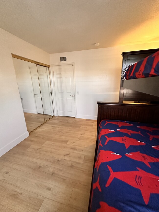 Building Photo - 23257 Joaquin Ridge Dr