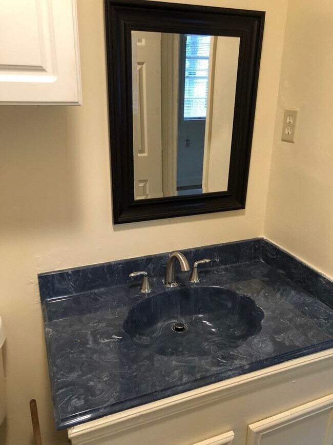 Building Photo - Great Home for Rent NE Jax, near soccer fields - quiet neighborhood, great for family