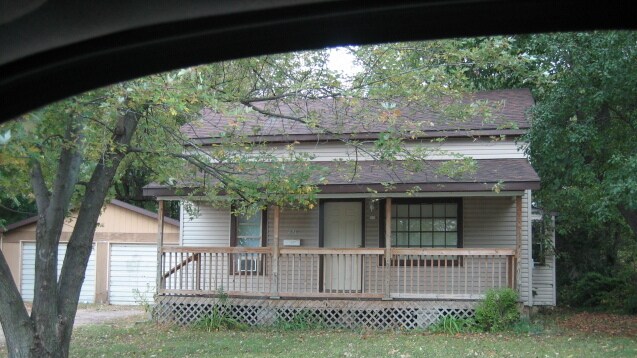 Building Photo - 470 Ferry St