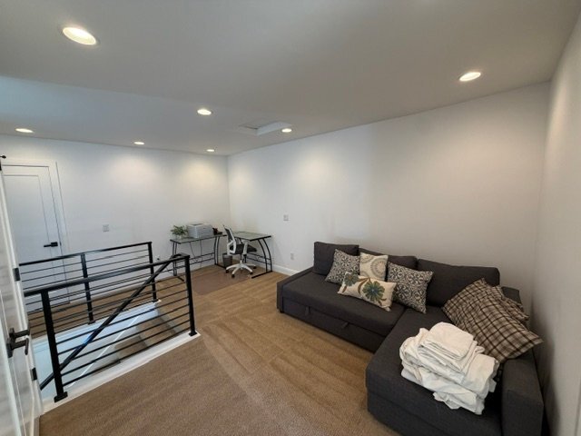 Building Photo - 1098 W Cattail Ct