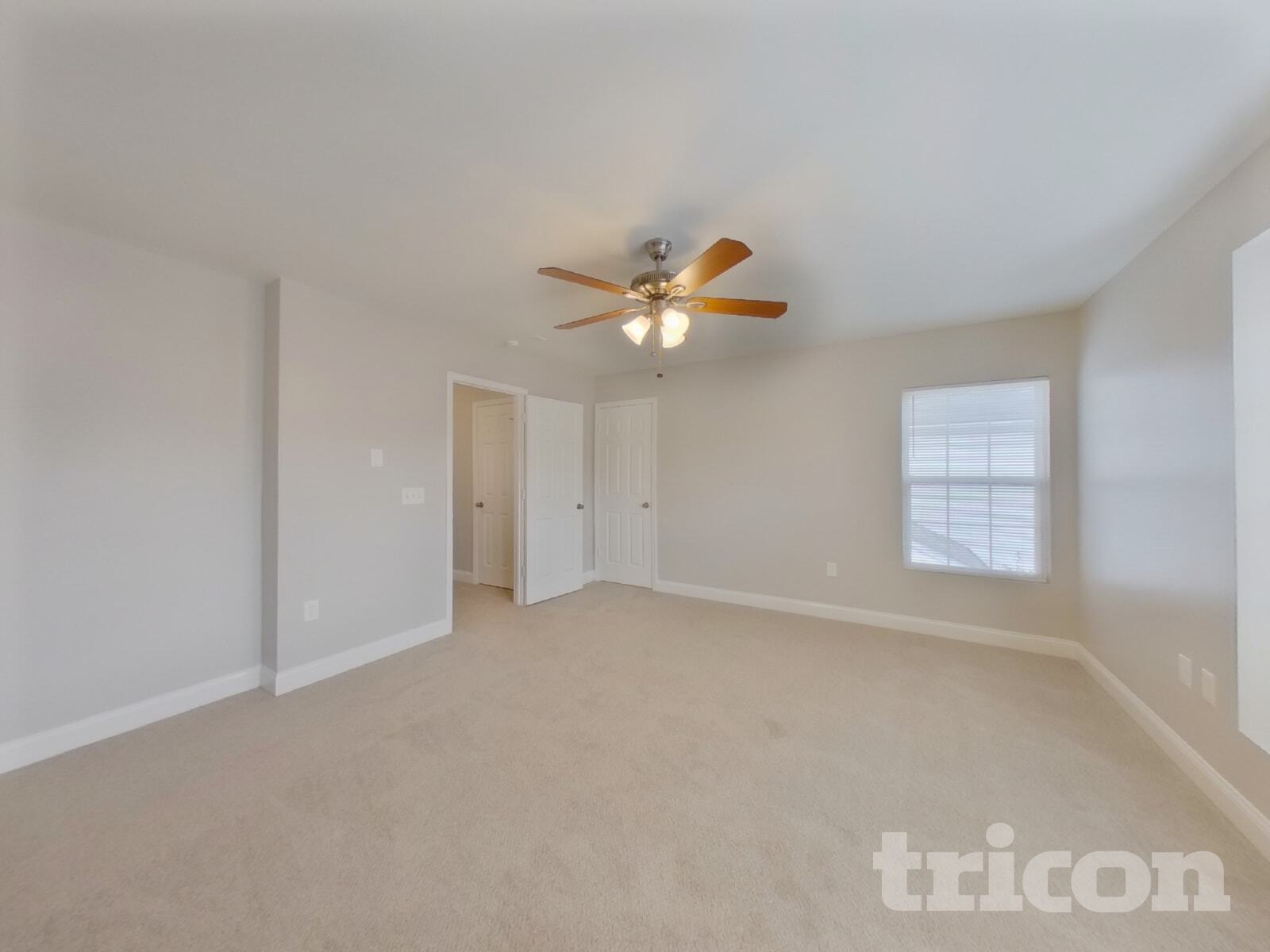 Building Photo - 4736 Abercromby St