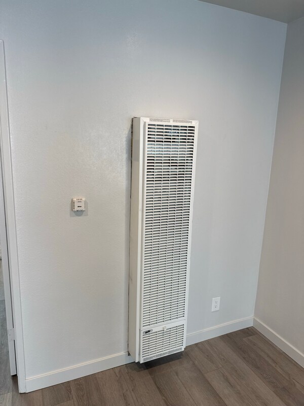 Building Photo - 3337 S Durango Ave