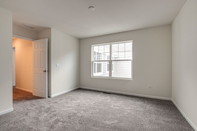 Building Photo - 264 Hoffmann Dr