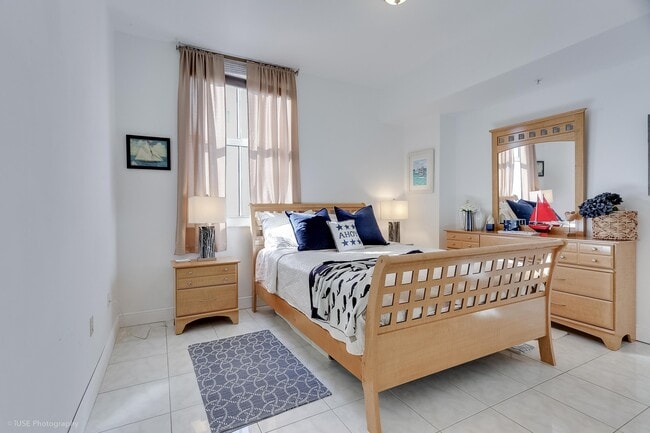 Building Photo - 255 Evernia St